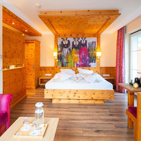 Sylvana'S Wohlfuehl Hotel マイヤーホーフェン エクステリア 写真